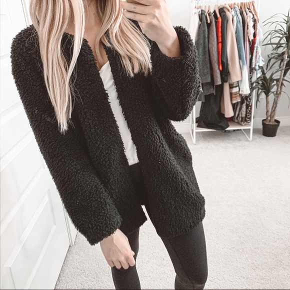 Aritzia Jackets & Blazers - Aritzia Wilfred Laboratoire Teddy Sherpa Coat